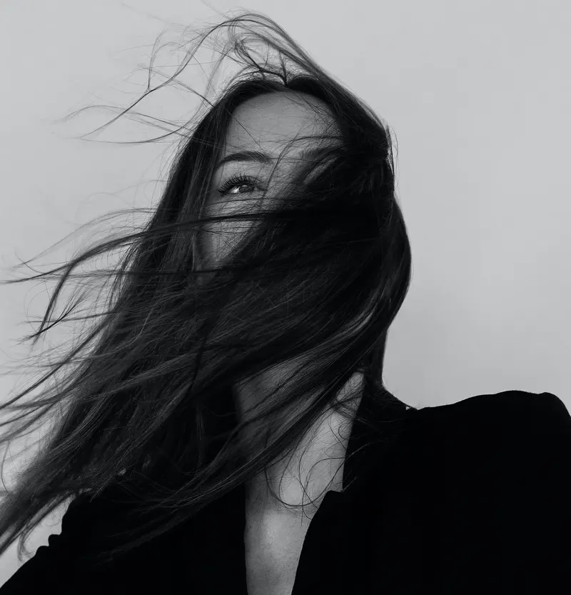 Holistyczne podejście w trychologii — artykuł blogowy TrichoEssence